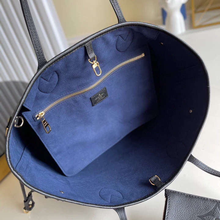 New B Logo Leisure StyleTote BagPD052024061910