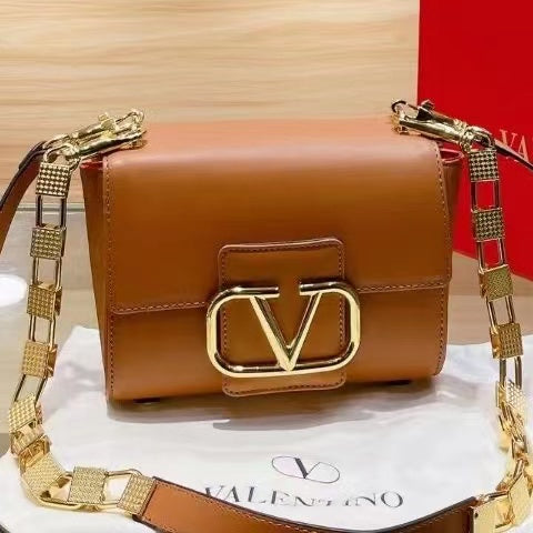 2023 Fashion Explosive trendy shoulder bag