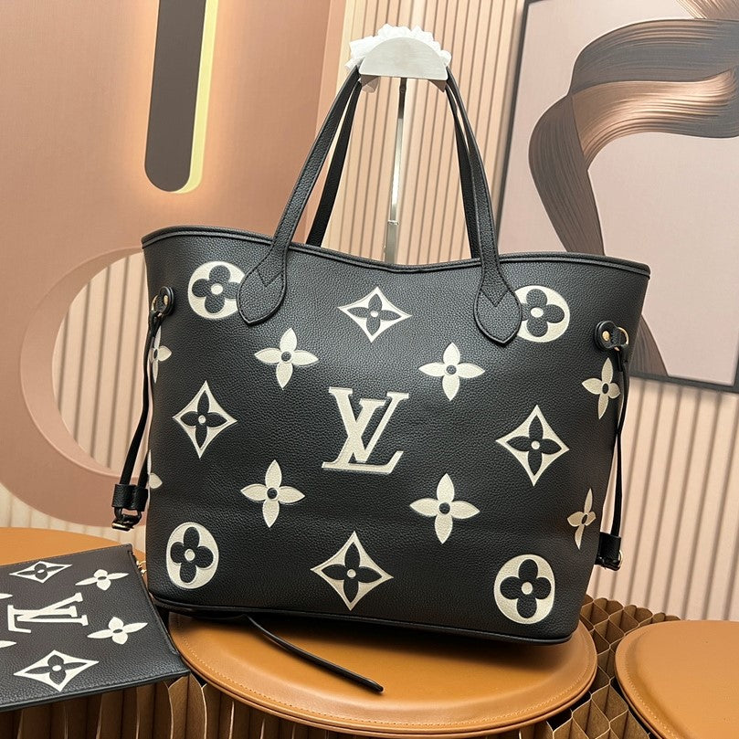 V Neverfull Medium Bag XC0823042002