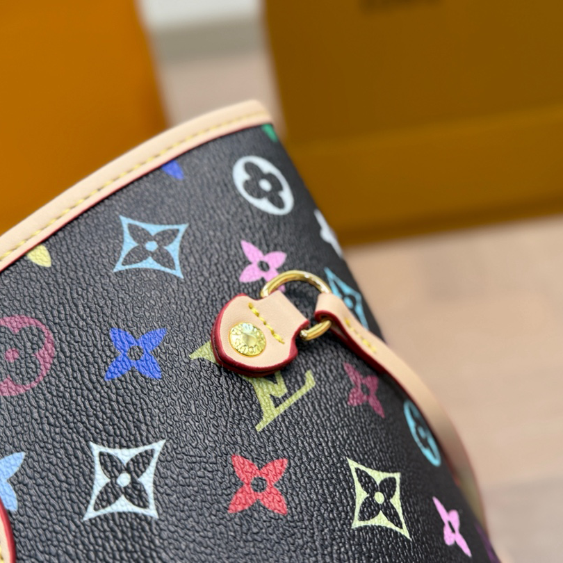 New LabubuV fashion Style handmade Leather women's bagsXC052025070901