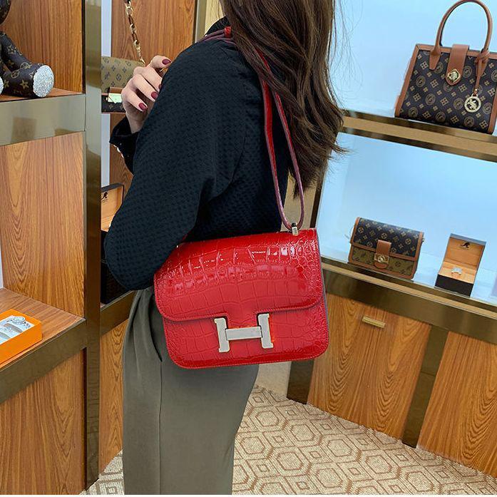 Fashionable Shoulder H Crossbody Bag 0823120804