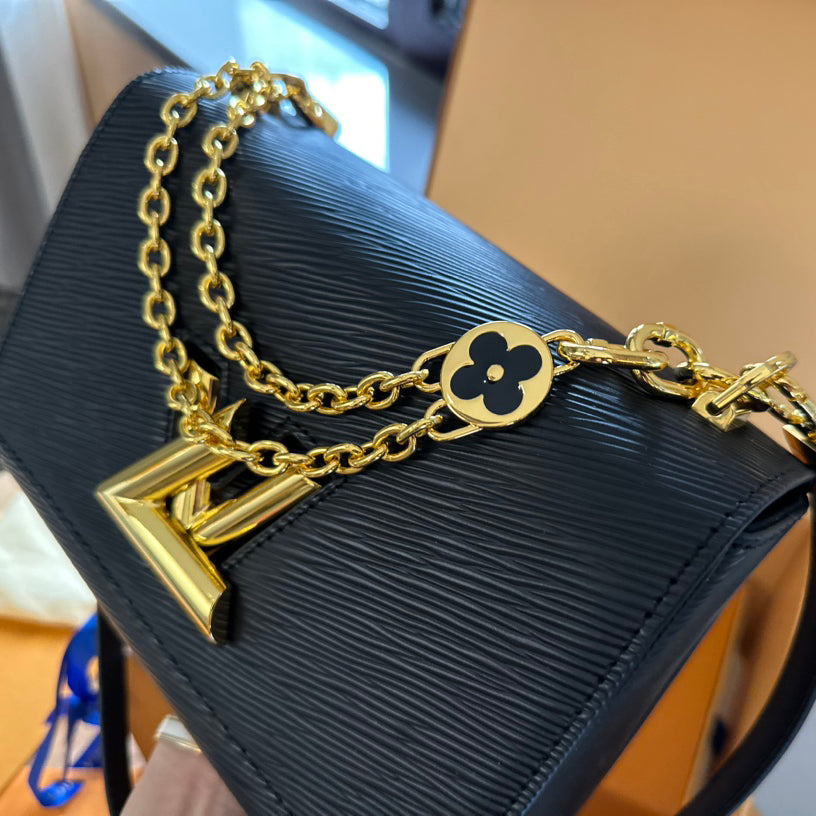 Handmade 23cm Leather V Logo Women's BagsXC052024031910