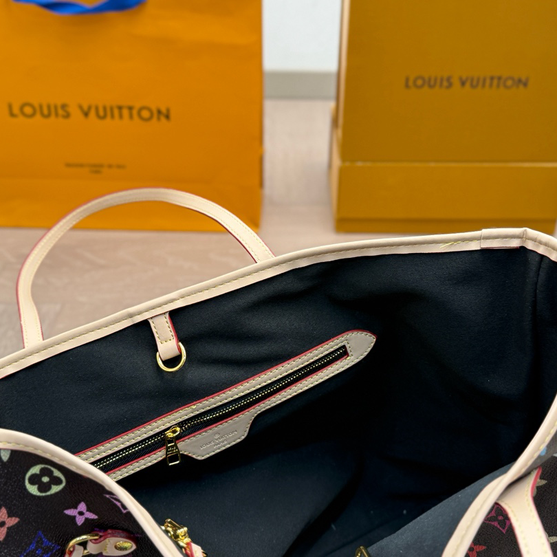 New LabubuV fashion Style handmade Leather women's bagsXC052025070901