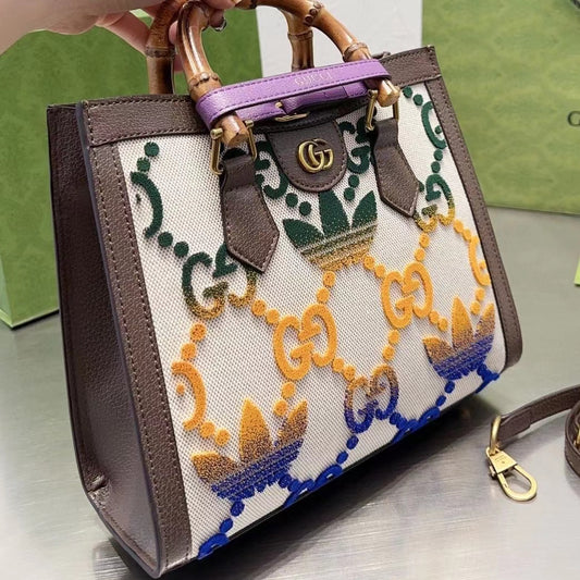 2023 New Design White G Logo Floral Printed Fashion Bags04