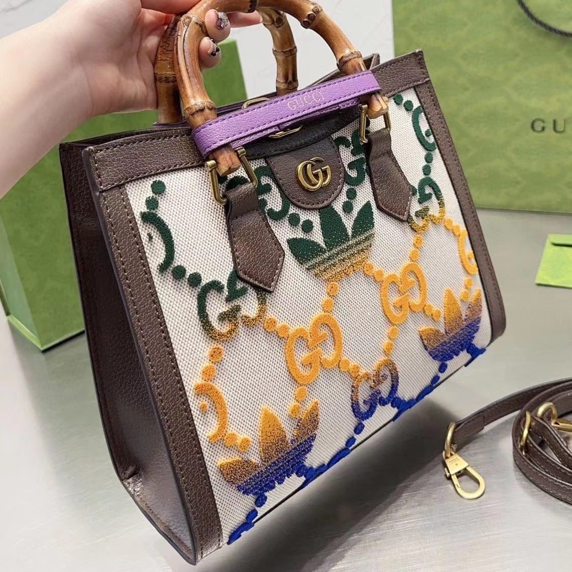 2023 New Design White G Logo Floral Printed Fashion Bags04