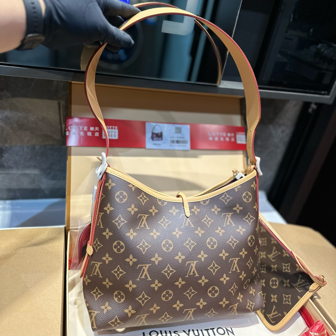New Handmade 30cm Leather V logo women's BagsXC052025072804