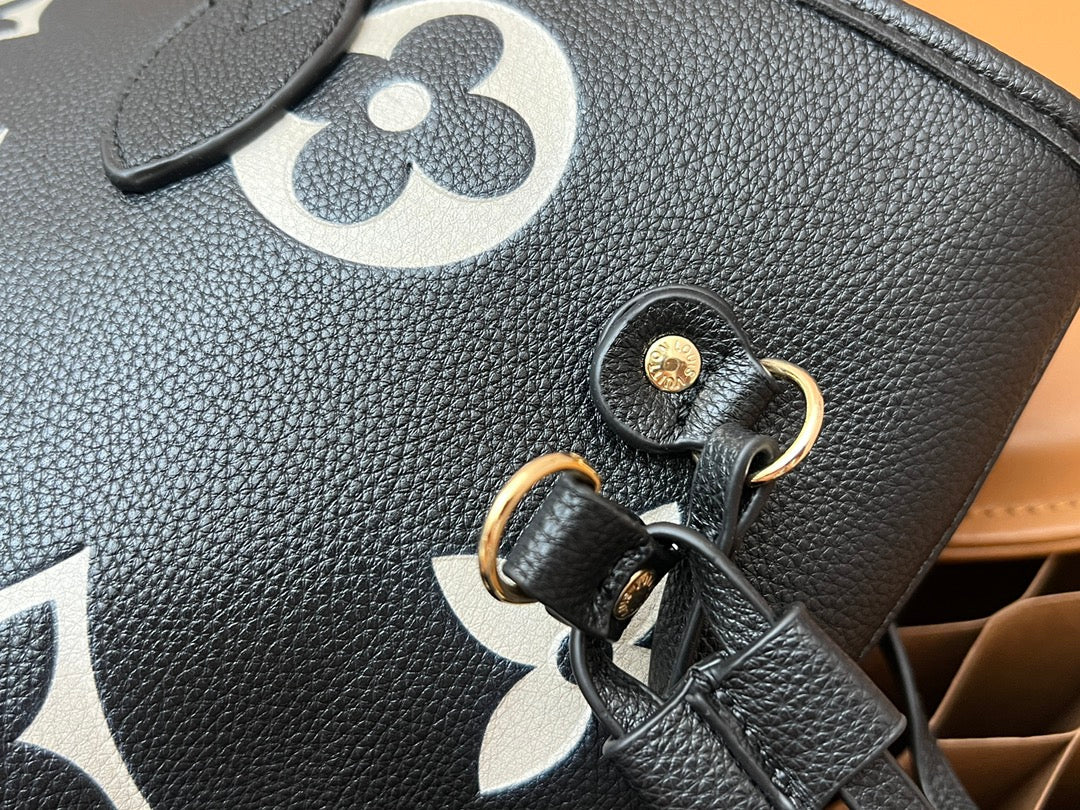 V Neverfull Medium Bag XC0823042002