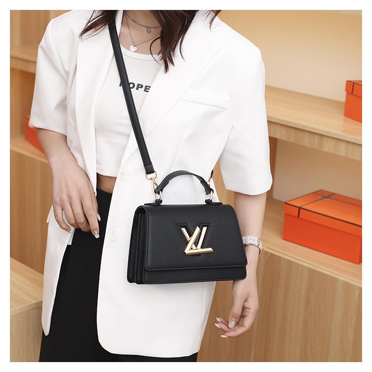 Fashion Litchi Pattern Small Square Bag 1023112824