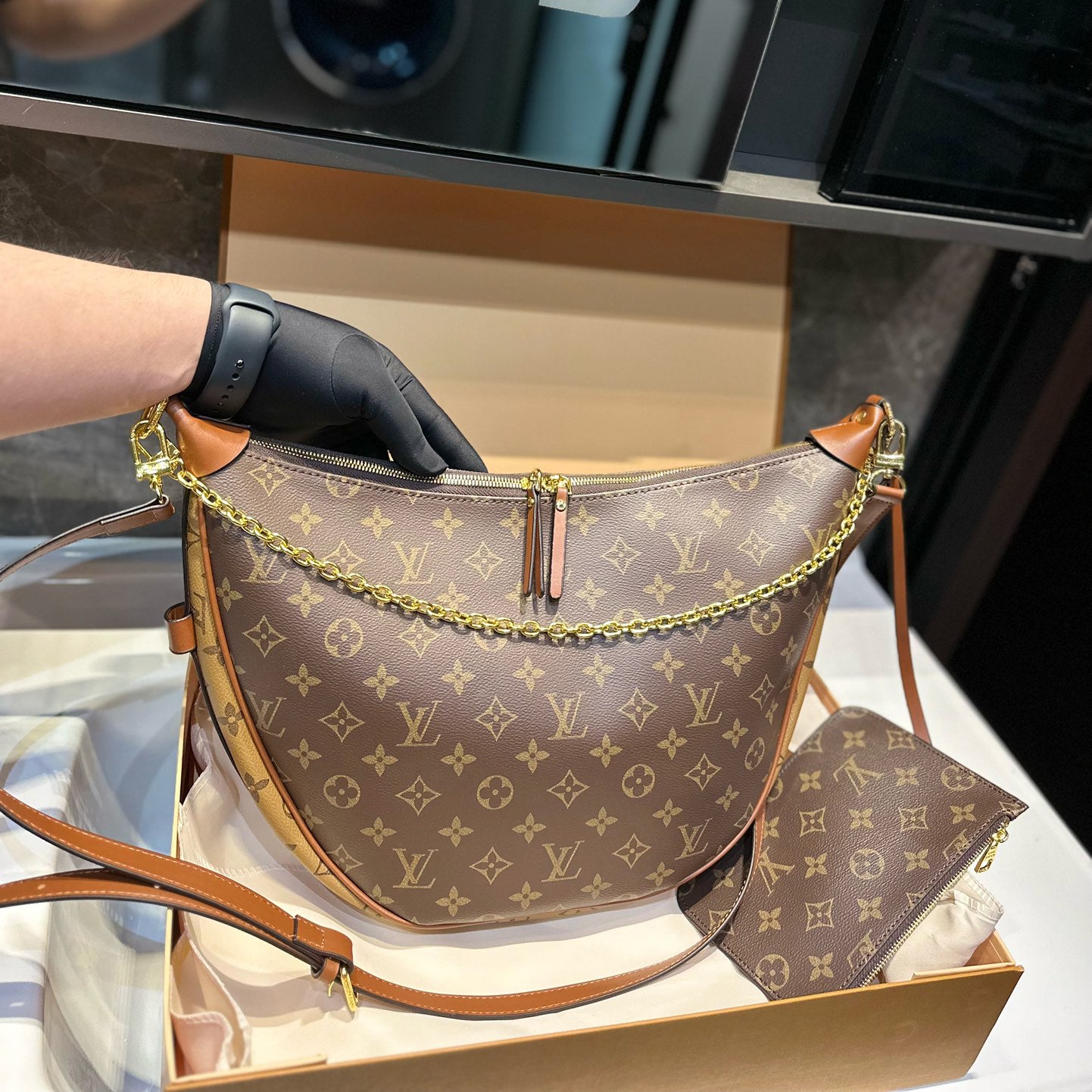 New Fashion Handmade V Logo women's fashion bagsPD052024042308
